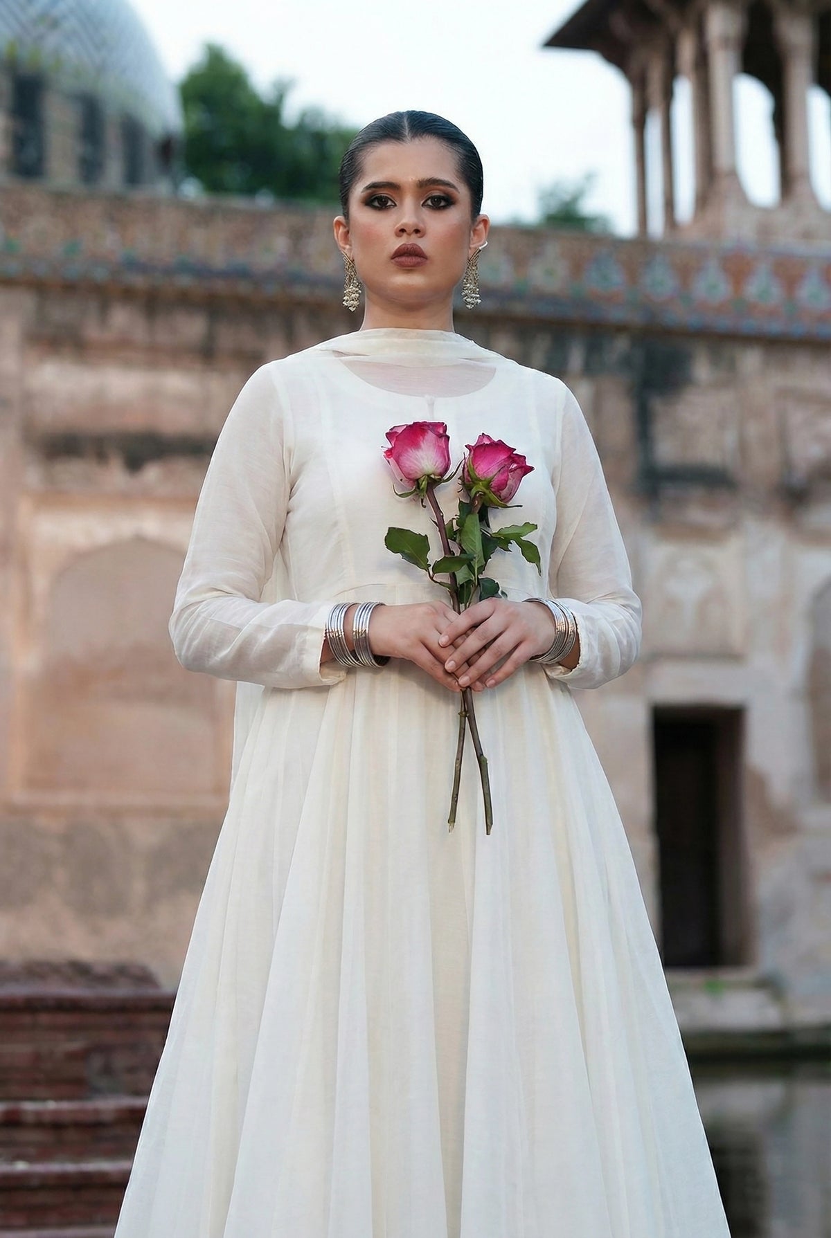 Rozaib Pearl White Minimal Kalidaar – 3 Piece Set