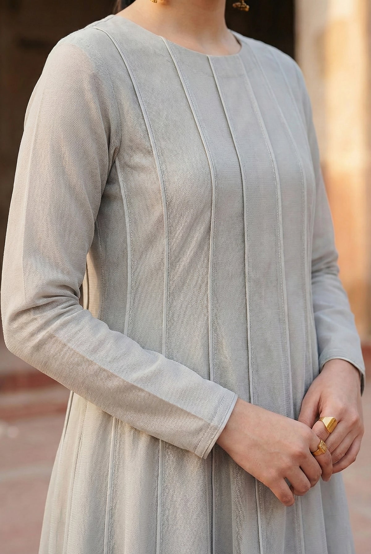 Rozaib Moonlight Silver Maxi Pishwas – Panel Piping Edition (3 Piece)