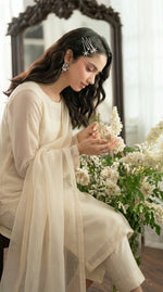 Vanilla Cream Straight Kurta – Bareeze Net Core Set